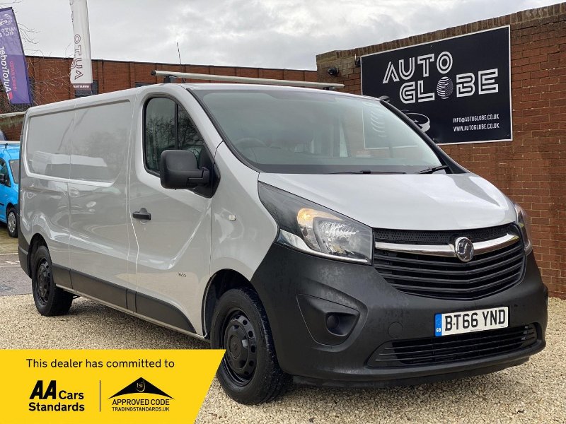 Second hand vauxhall vivaro hot sale vans